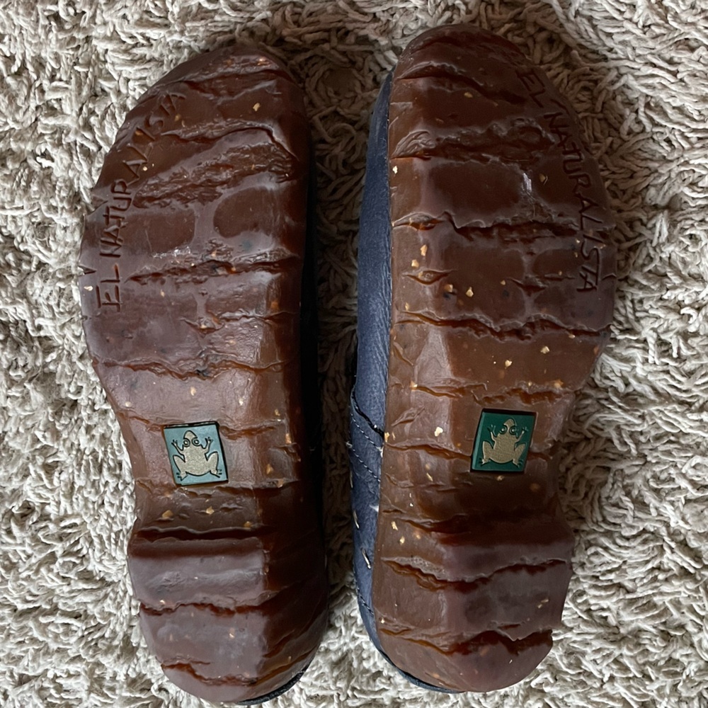 El Naturalista Slip On Clogs - Picture 5 of 6
